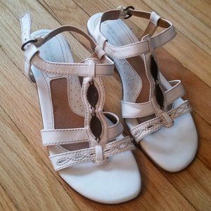 Naturalizer White Jasper Sandals - 8 Narrow